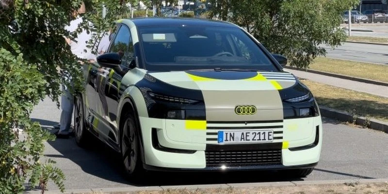 Новий Audi A2 e-tron помітили під тестів (ВІДЕО)