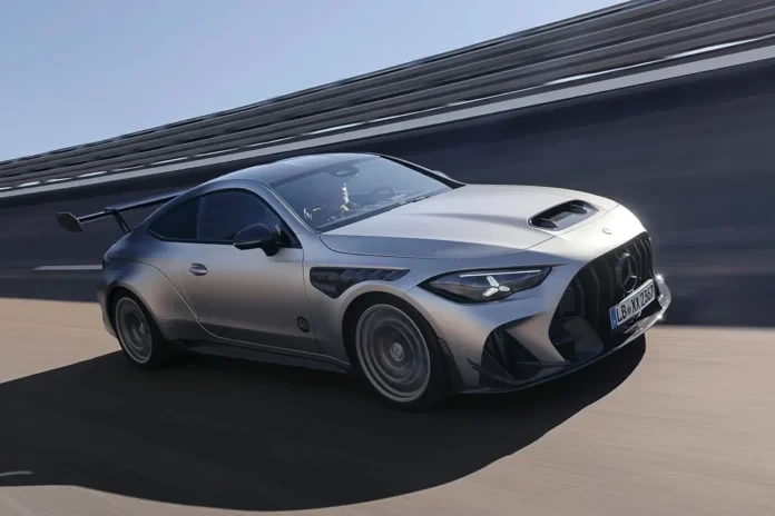 Mercedes-AMG представив лімітоване спорткупе CLE 646 Spezialanfertigung