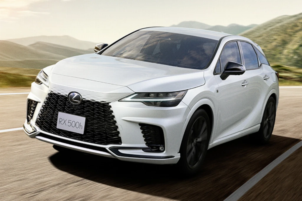 Гібридний кросовер Lexus RX отримав нову підвіску після тестів на гоночній трасі